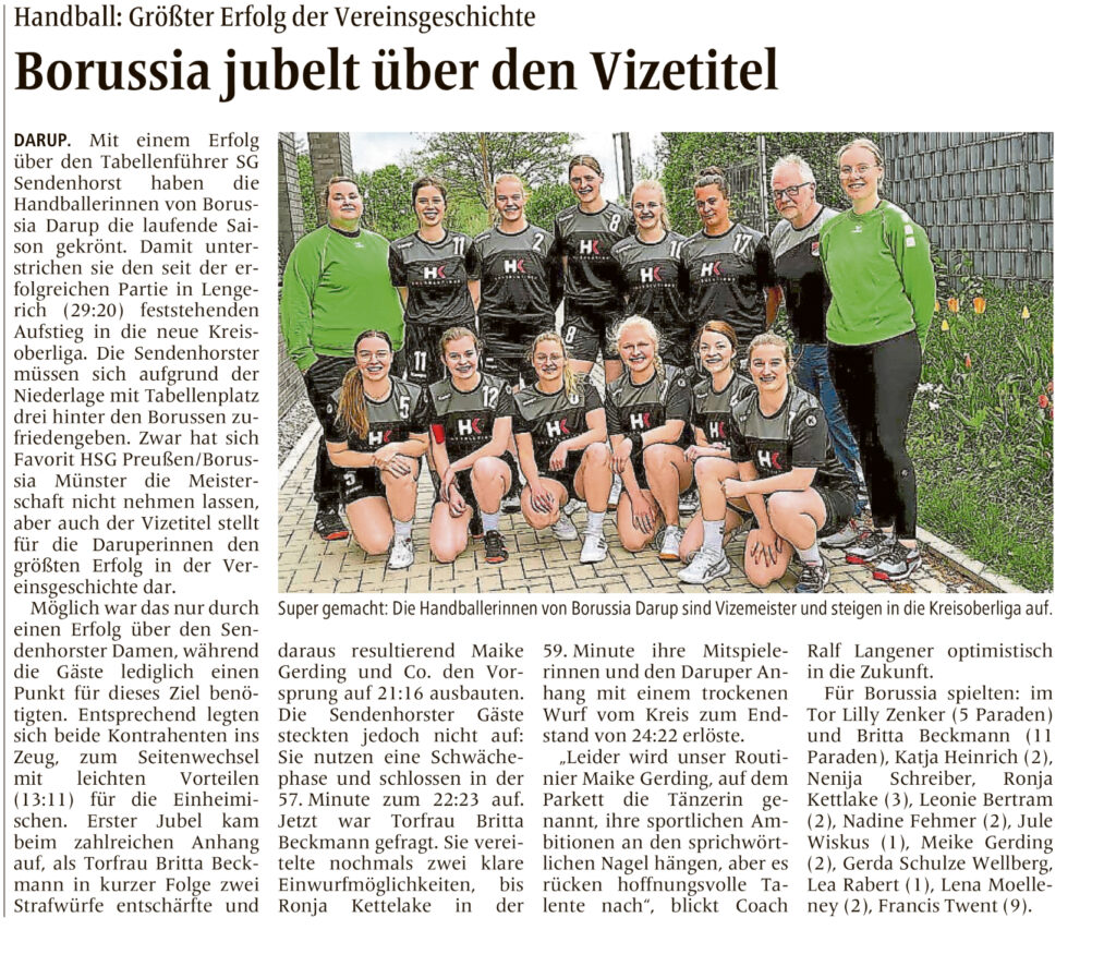 Die erste Handballdamenmannschaft von Borussia Darup jubelt über den Vizetitel